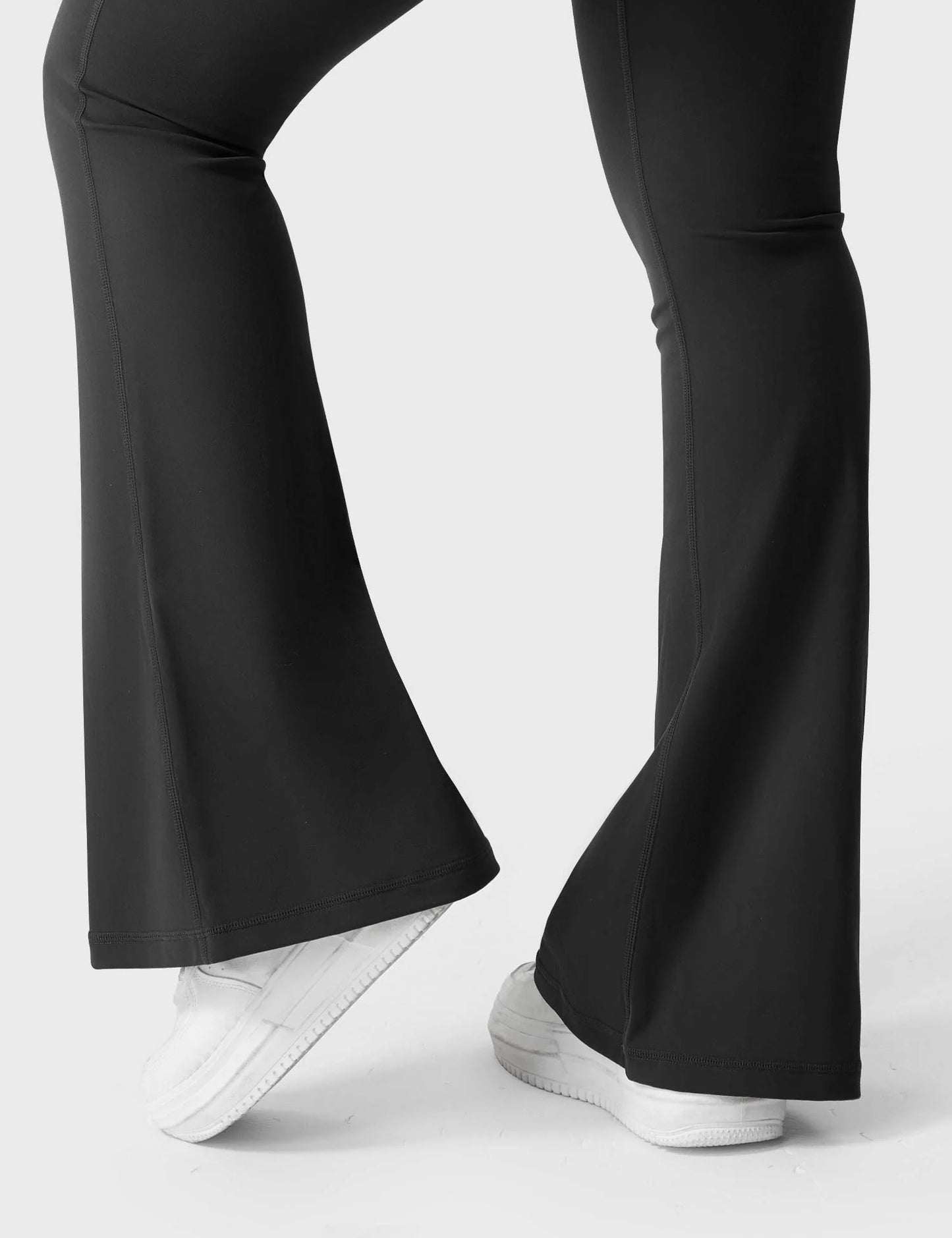 Femibody Flared Leggins mit Taschen
